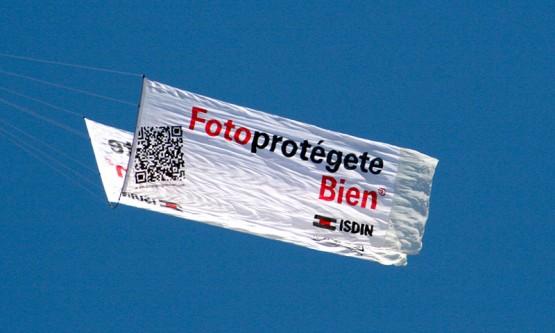 BANNERS A DOS CARAS EN "V"