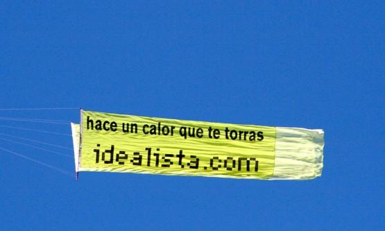 BANNERS A DOS CARAS EN "V"
